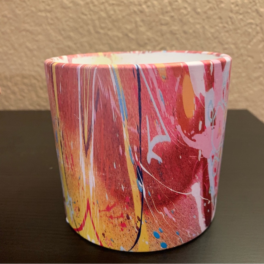 Decorative ceramic splatter patterned pot